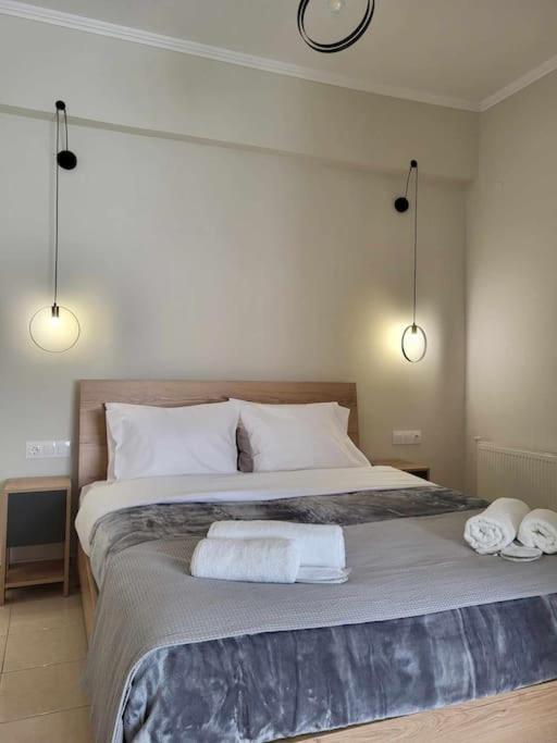 Μοντέρνο Διαμέρισμα Στο Κέντρο Apartman Oresztiáda Kültér fotó